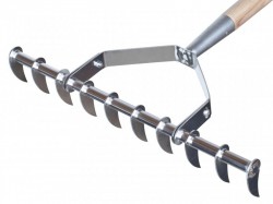 Kent & Stowe Stainless Steel Long Handled Scarifying Rake, FSC