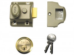 Yale Locks 706 Traditional Nightlatch 40mm Backset ENB Finish Box