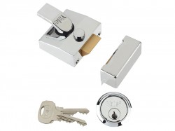 Yale Locks 85 Deadlocking Nightlatch 40mm Backset Chrome Finish Box